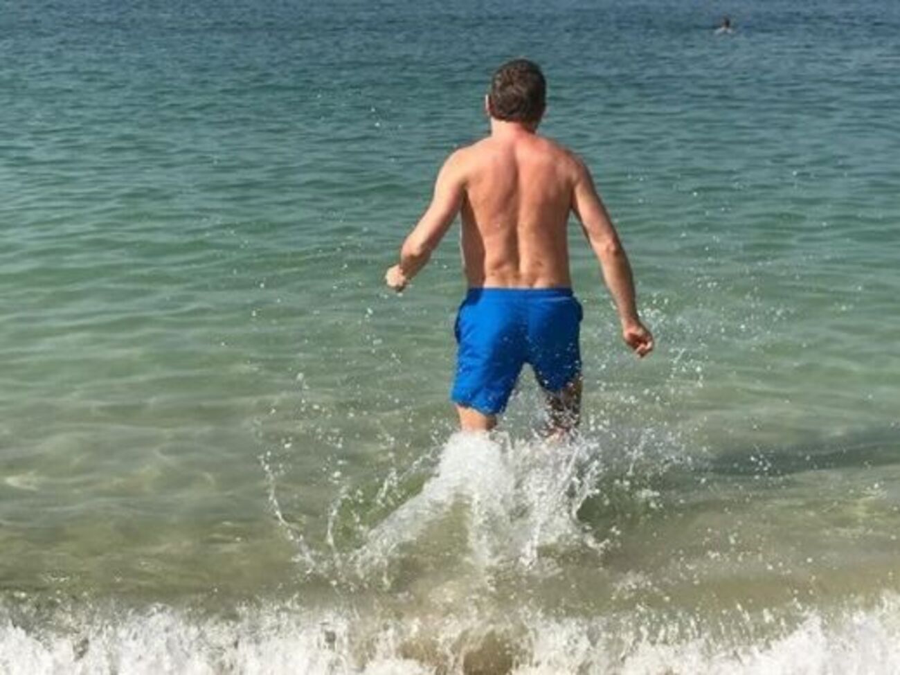 Горбунов устроил танцы на пляже