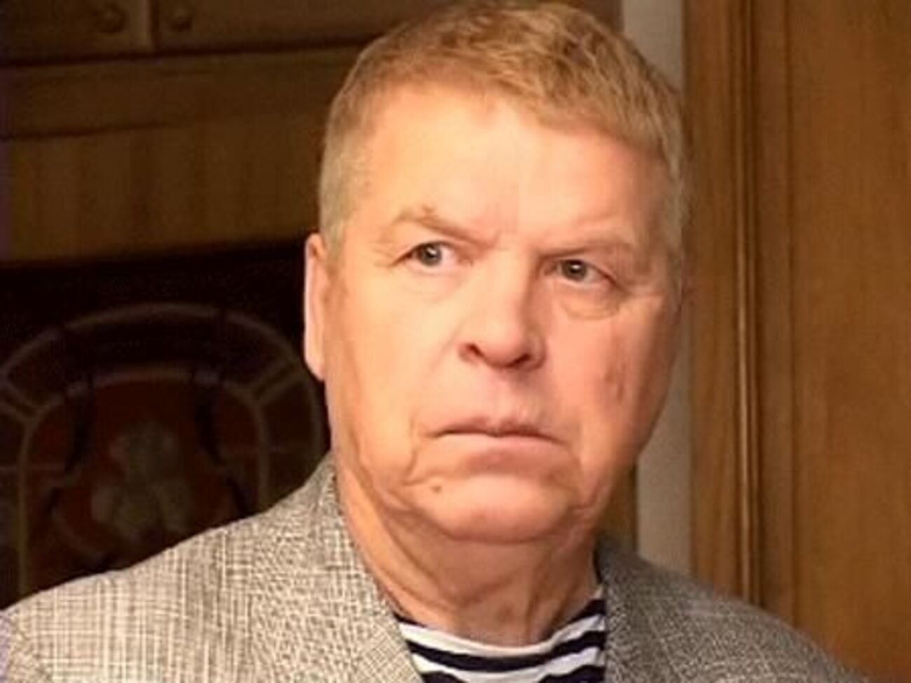 Кокшенову 81 год