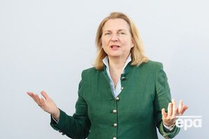 Кнайсль считает, что единственными санкциями, которые дали результат, были спортивные санкции против ЮАР
