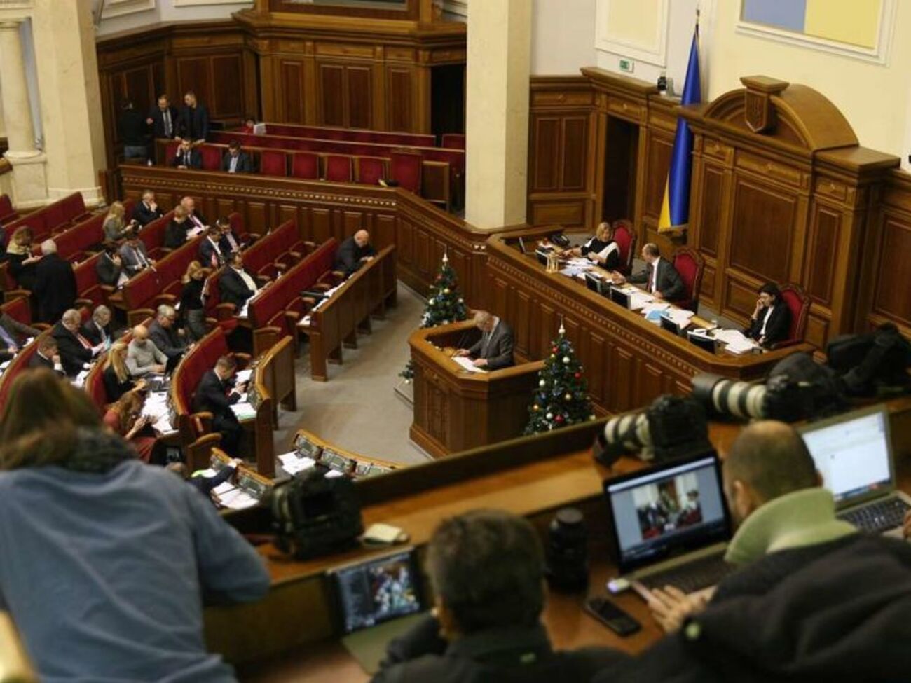 Депутатам компенсували проїзд усіма видами транспорту