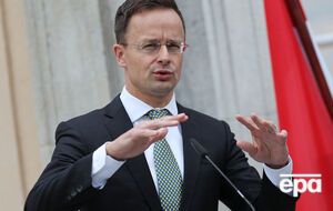 Сіярто занесли до "Миротворця" 30 вересня