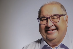 По версии Forbes, Алишер Усманов входит в десятку самых богатых российских бизнесменов