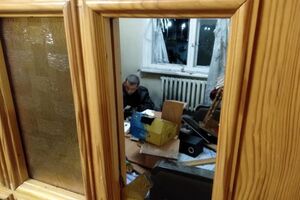 Гранату забросили в окно на втором этаже