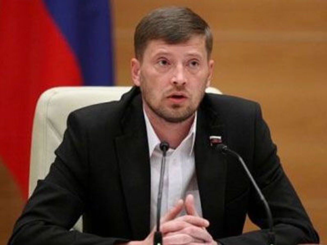 Иванов якобы хотел напомнить чиновникам, "чтобы они занимались делом, а не ерундой"
