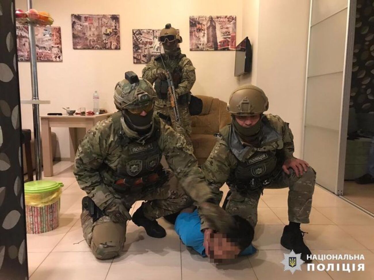 Затриманого доправили в Київ