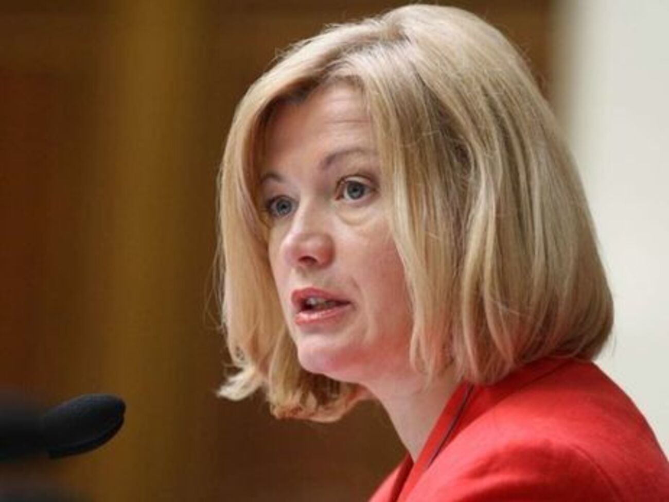 Геращенко: У Ягланда зарплата на порядок выше, чем у президента Франции или генсека ООН