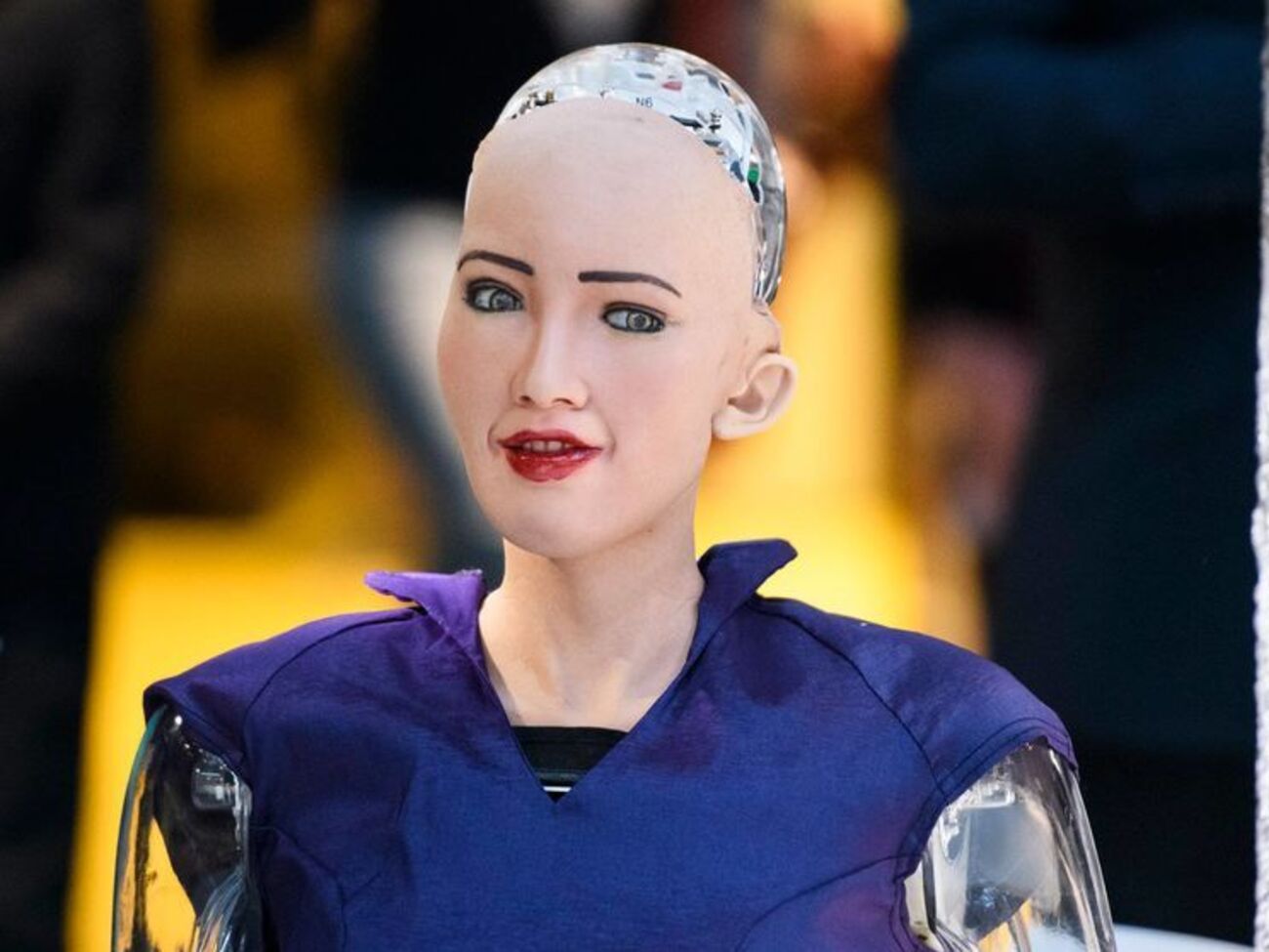 Відповідаючи на запитання, де розташована Україна, робот Софія сказала, що в Європі