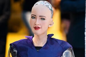 Відповідаючи на запитання, де розташована Україна, робот Софія сказала, що в Європі