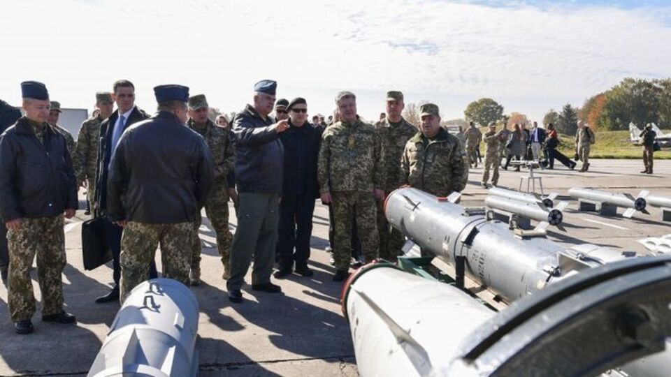 Порошенко: Навчання "Чисте небо 2018" покликані підвищити рівень сумісності ЗСУ з повітряними силами США і НАТО