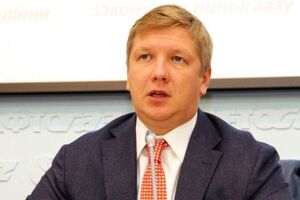 За словами Коболєва, НАК уже запускає невеликі сонячні теплові електростанції поруч із газотранспортною системою "Укртрансгазу"