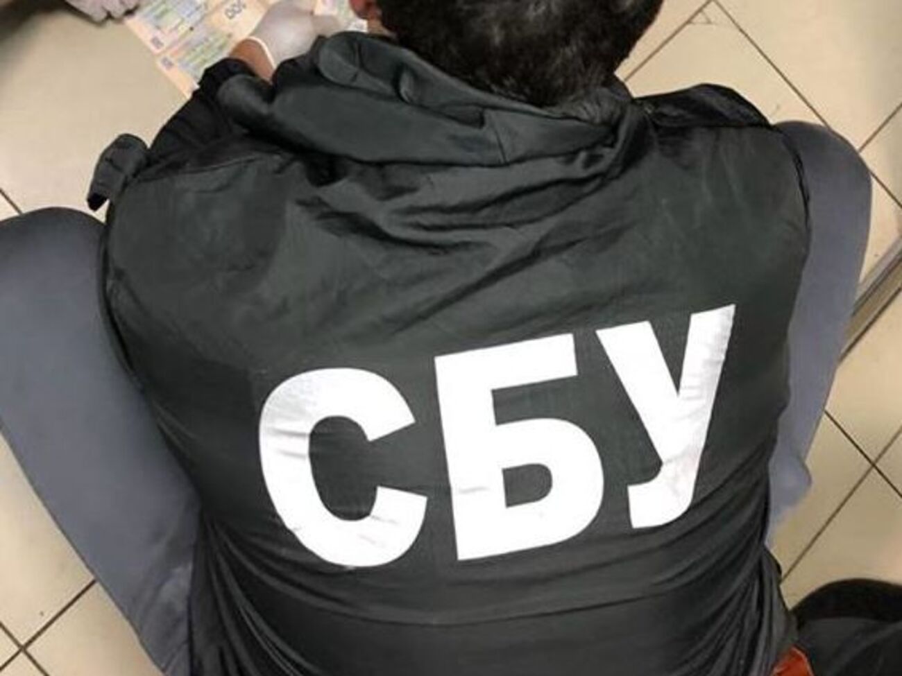 Співробітники СБУ проводять обшуки на підставі рішення Шевченківського суду Києва