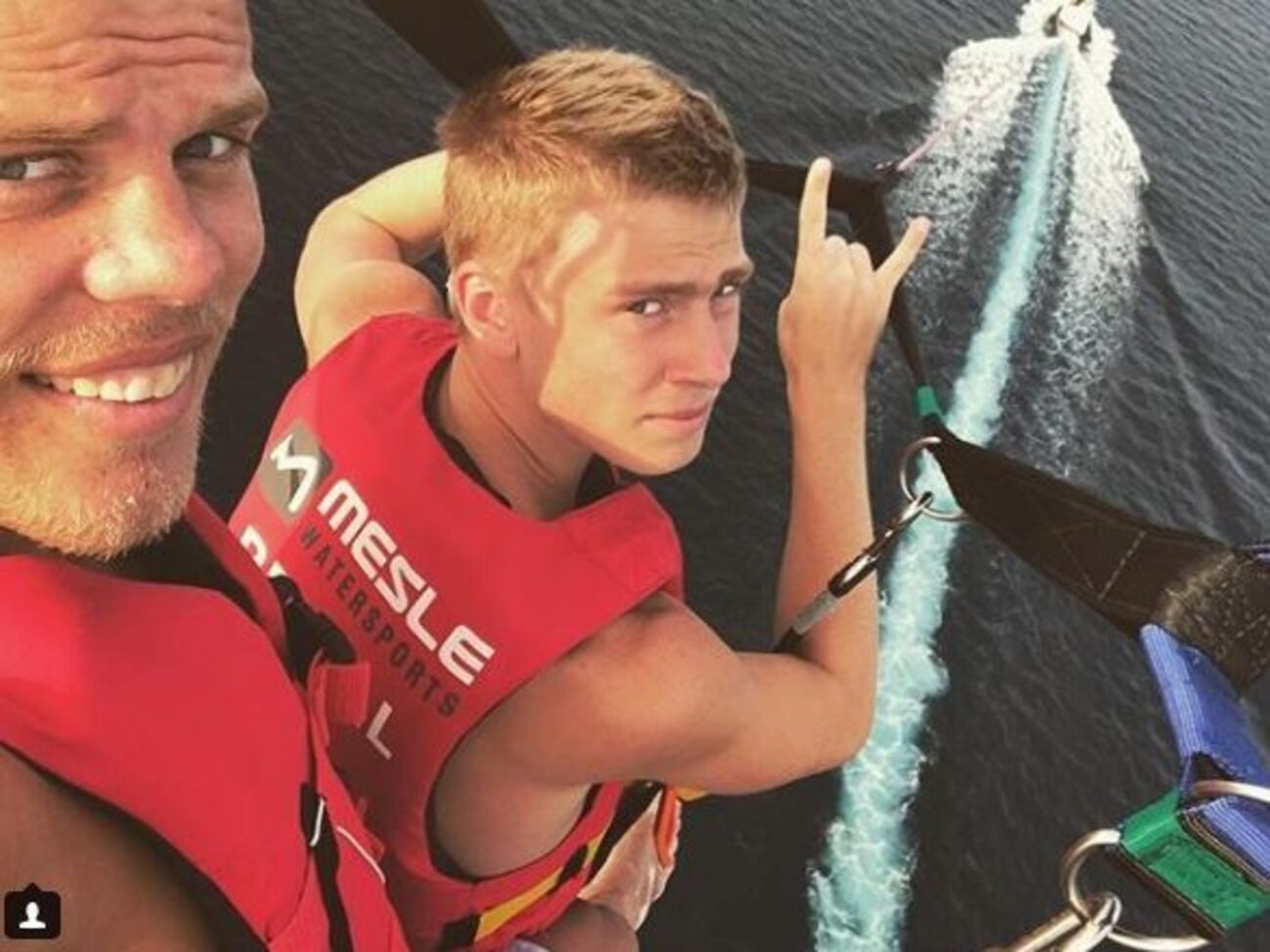 За даними поліції, Олександр Кокорін (ліворуч) і його брат Кирило (праворуч) &mdash; учасники бійки