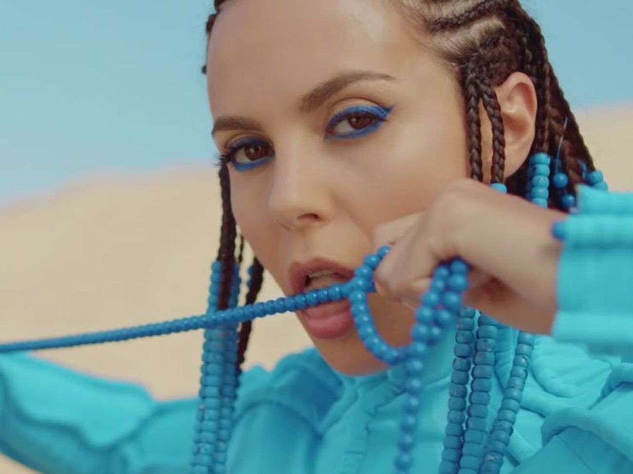 Каменских примерила три разных образа