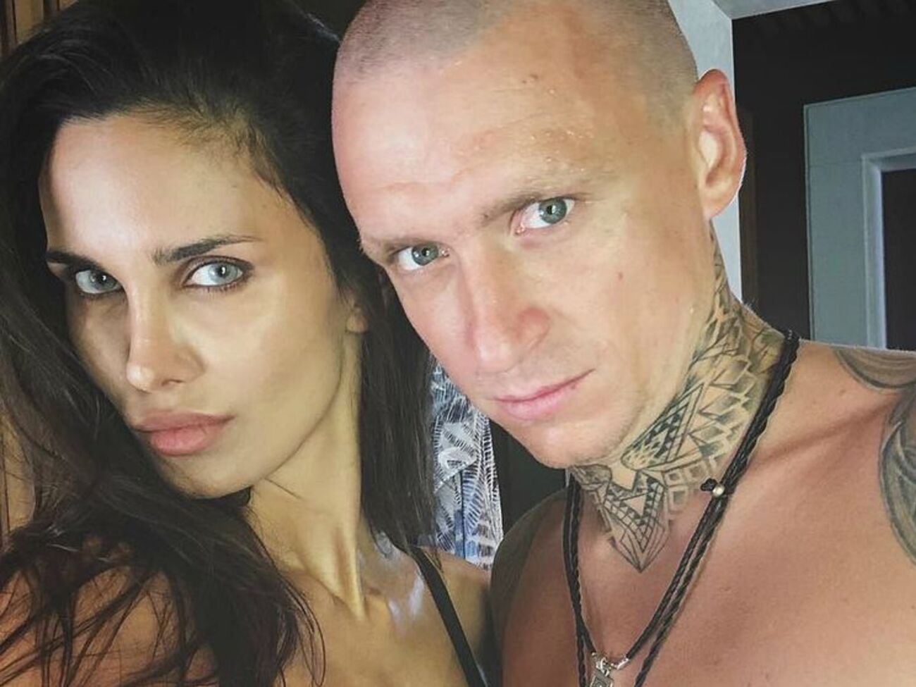 Дружина Мамаєва показала переписку з невідомим