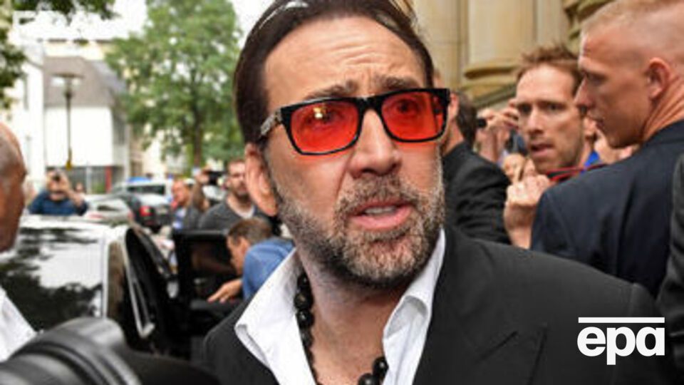 Кейдж заперечує обвинувачення