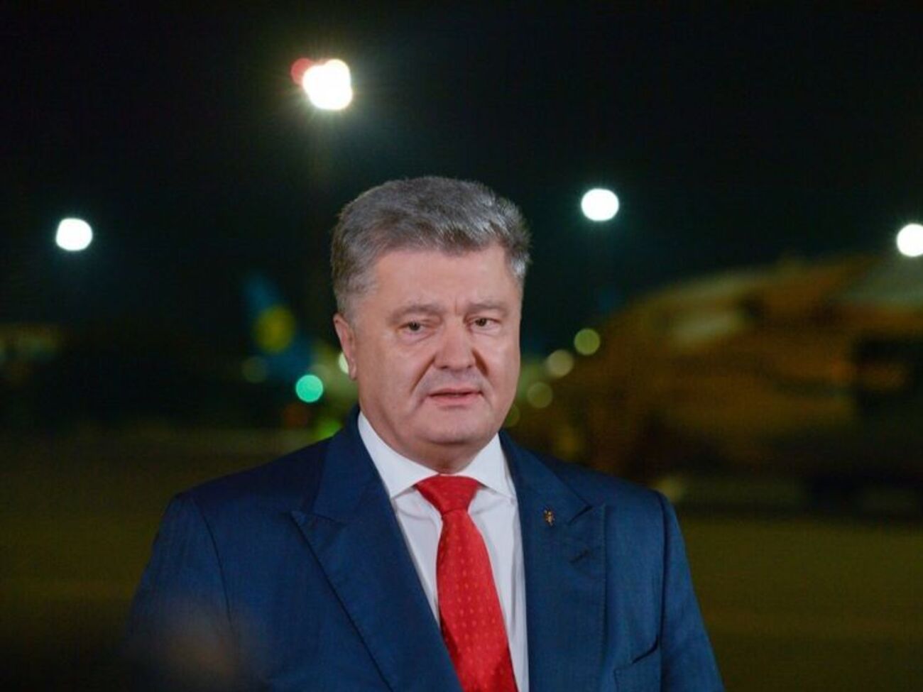 Порошенко підписав указ "Про невідкладні заходи щодо захисту національних інтересів на півдні та сході України"