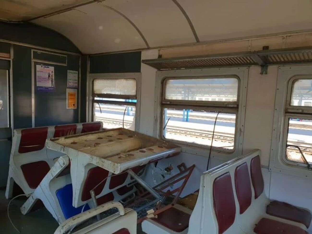 Подозреваемым в повреждении вагона грозит до трех лет лишения свободы