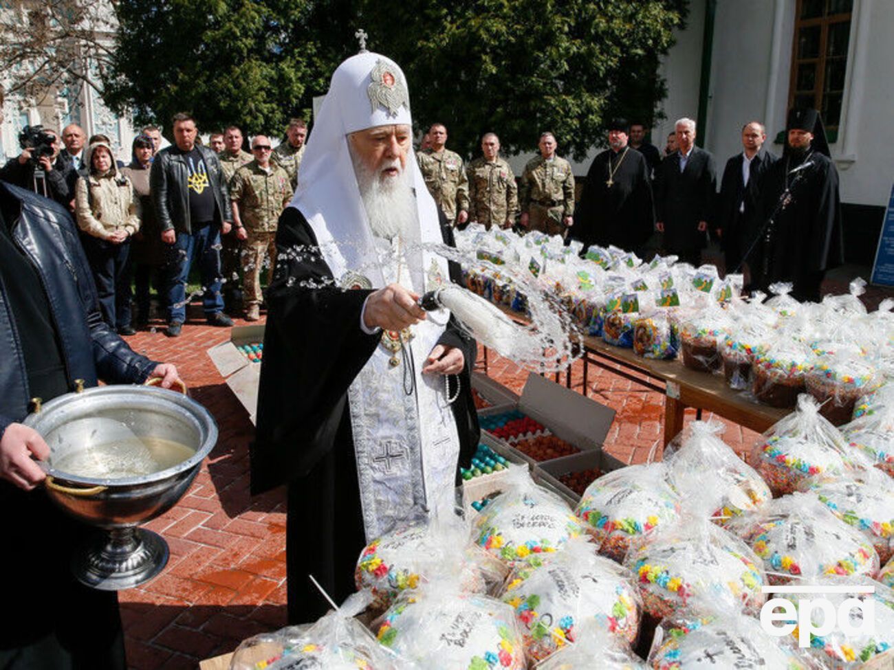 Филарет обещает, что языковых притеснений во время богослужений не будет