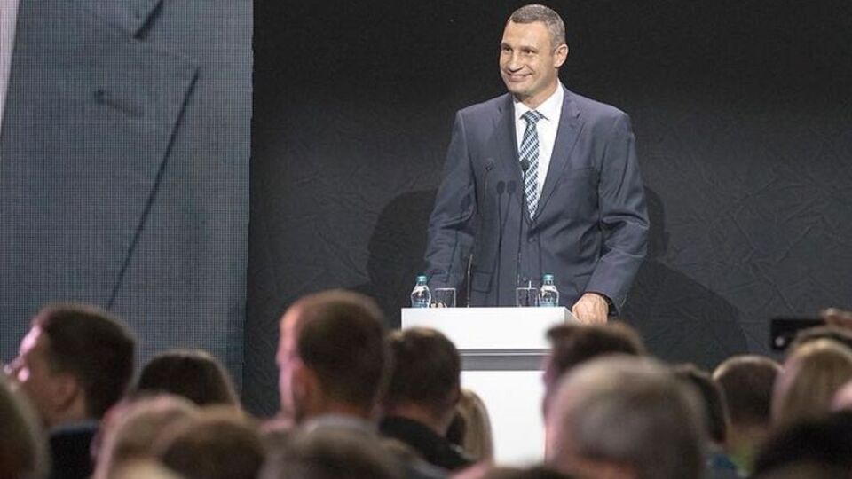 Кличко: У всьому світі немає такої системи теплопостачання, як у нас