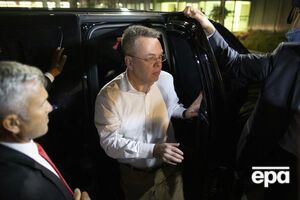 Брансон вернулся в США