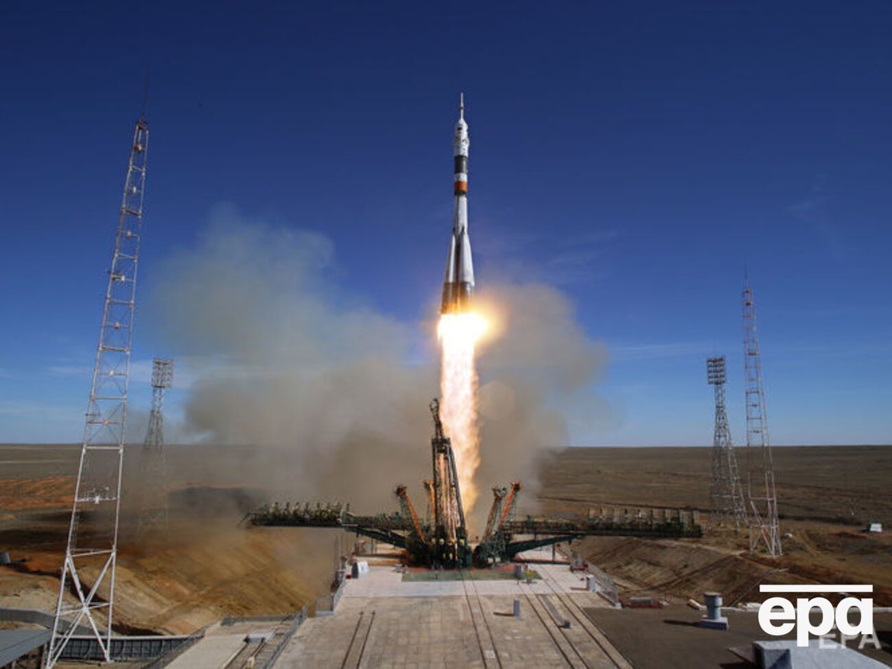 11 октября ракета "Союз-ФГ" не вывела на орбиту корабль "Союз МС-10" из-за аварии