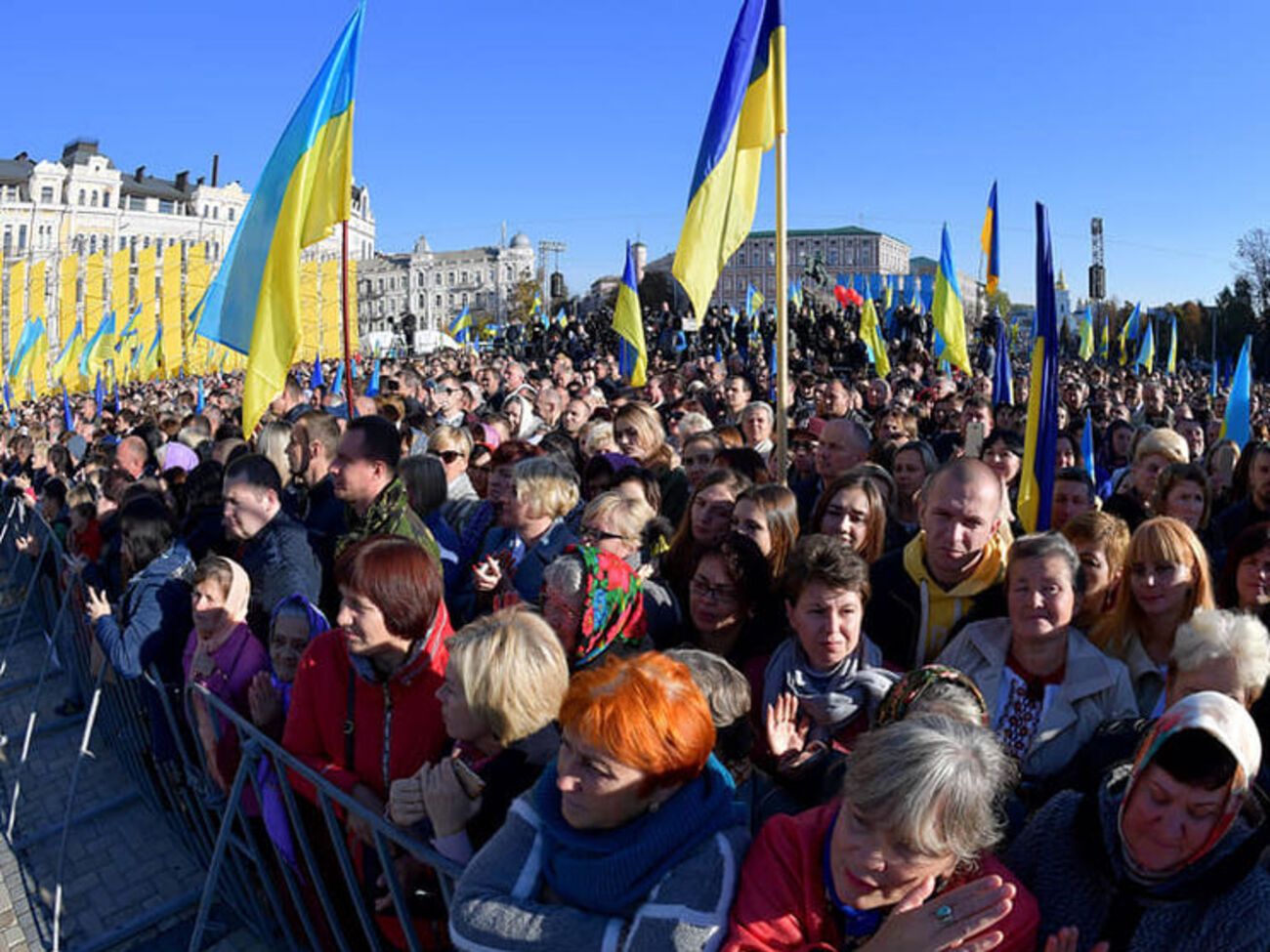 14 октября на Софийской площади прошел молебен