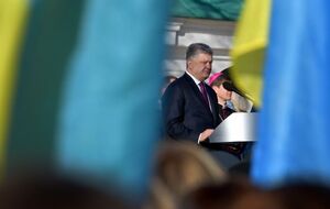 Порошенко: 55 тыс. женщин служат в составе Вооруженных сил Украины