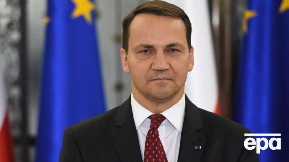 Сікорський заявив, що його хвилює відсутність відносин між РФ і Польщею