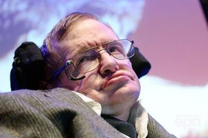 Хокинг предполагал, что запрет на изменение ДНК не помешает богатым людям это делать