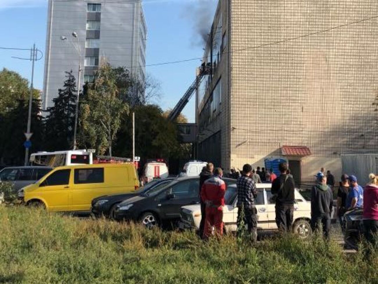 Горело помещение на пятом этаже завода