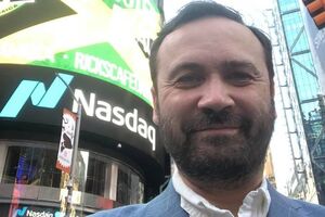 Пономарев считает, что для возвращения Крыма сначала нужно добиться смены власти в России