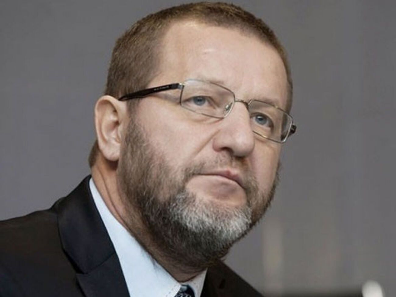 Есть церковь с 2000-летней легитимностью и есть церковь, переутвержденная Сталиным на могиле РПЦ. Каждый верующий должен выбрать, с кем он