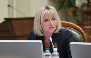 Ірина Луценко: Порошенко пропонує передати Андріївську церкву як символічний жест