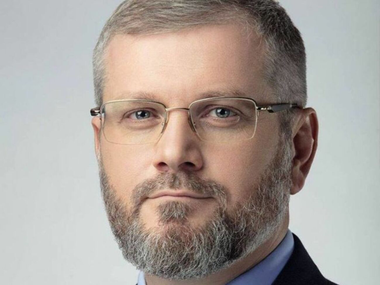 Производство против Вилкула расследуют по ч. 2 ст. 364 Уголовного кодекса Украины (злоупотребление властью или служебным положением, повлекшее тяжкие последствия)
<p style="text-align: justify;"><strong>16 октября Верховная Рада не поддержала представлен