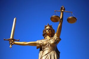 Доступ до ухвали Печерського райсуду, в якому повідомляли про відкриття кримінального провадження, закрили, пише "Стоп корупції"