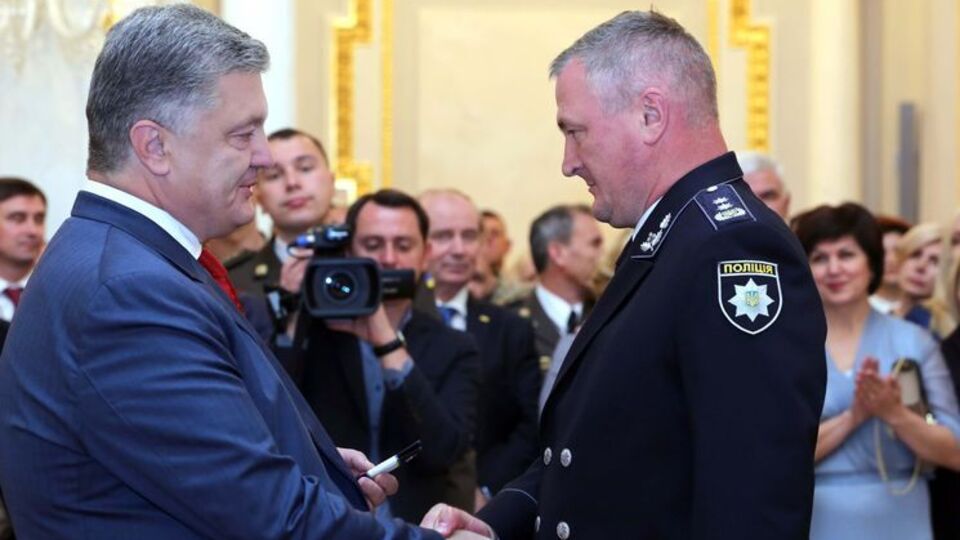 Указ о присвоении звания Князеву Порошенко подписал 13 октября