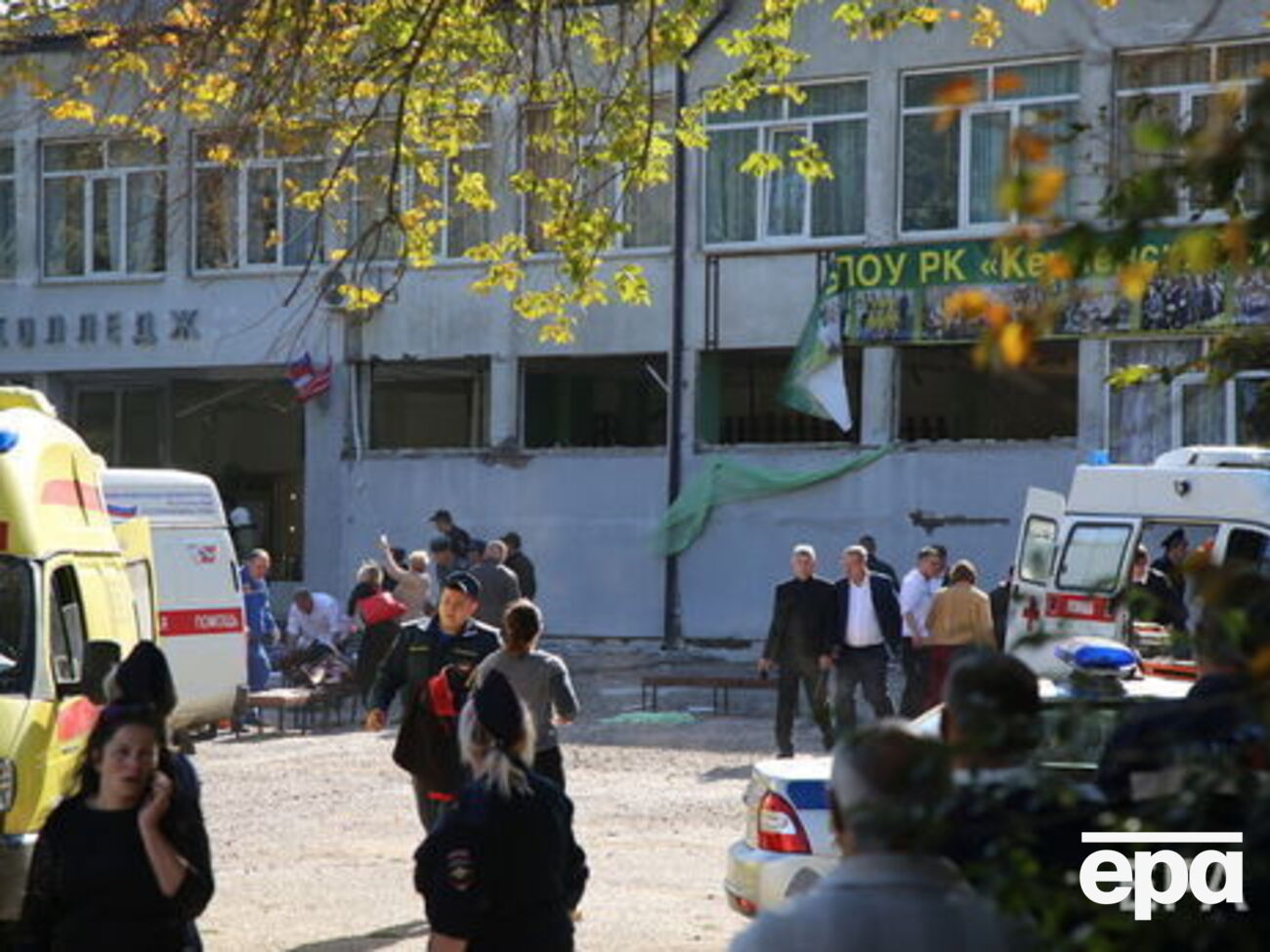 Приблизно о 12.00 17 жовтня в політехнічному коледжі в окупованій Керчі спрацював невстановлений вибуховий пристрій