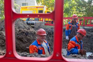 В теплосетях Киева устраняют повреждения