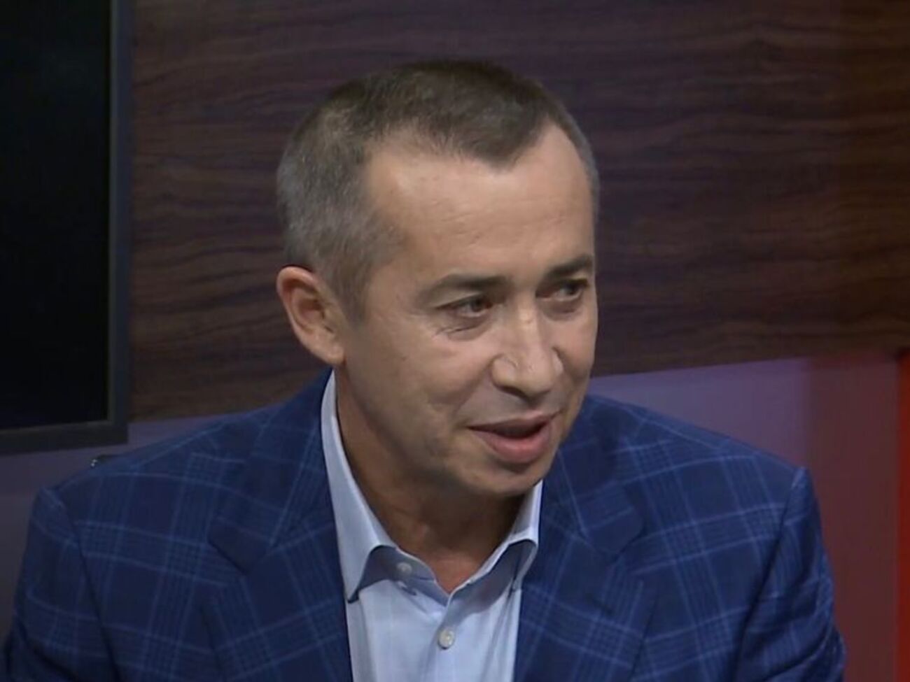 Загід Краснов: Хіба це справедливо? Влаштовуймо тоді іспит на знання української і тим, кому даємо зброю і відправляємо на схід