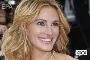 Робертс снялась для обложки Harper's Bazaar