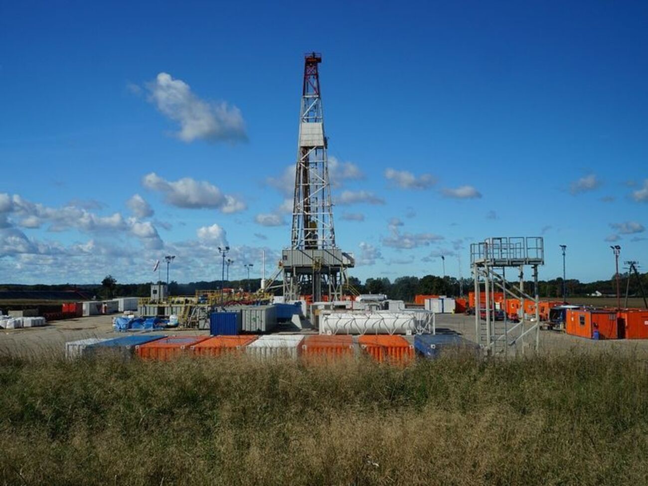 Електронні торги ще не почали діяти, але аукціони проводять, заявили в Держгеонадр