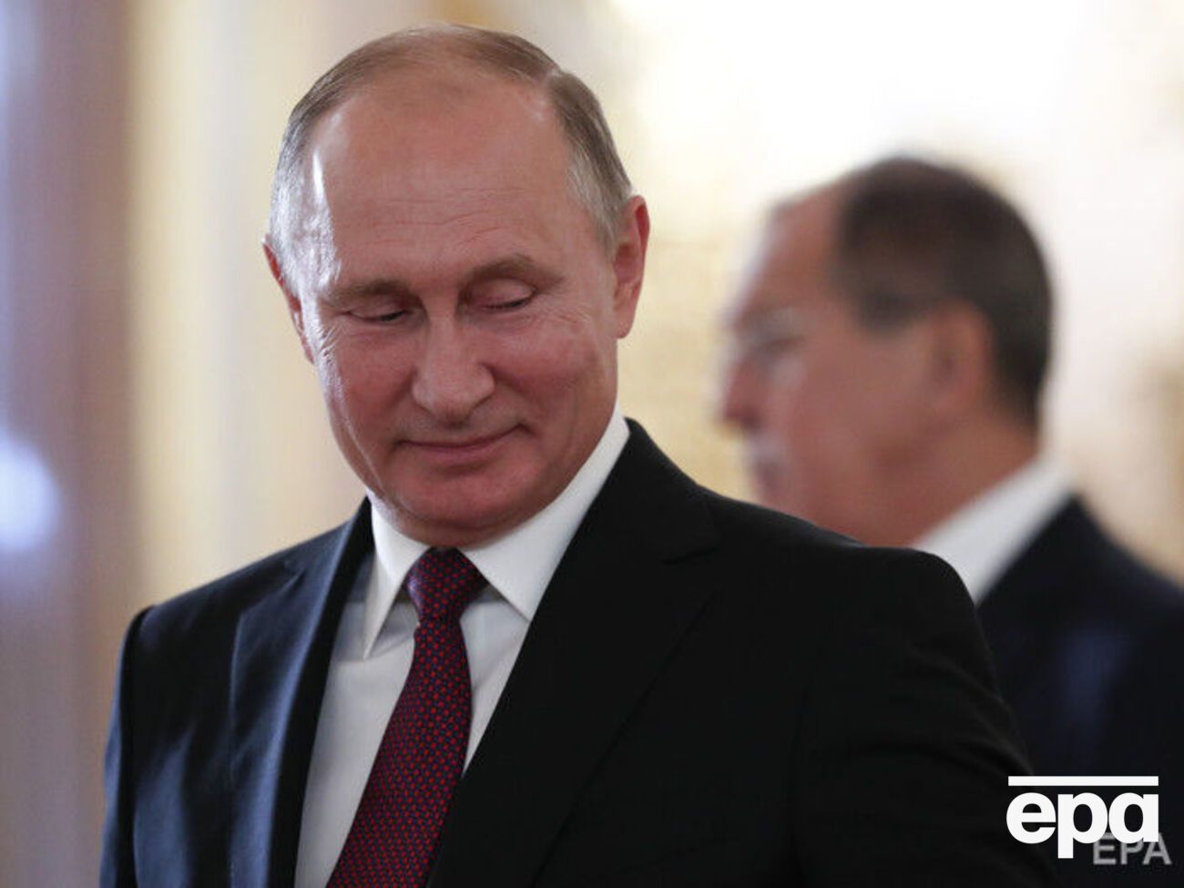 Путин:&nbsp;&nbsp;Далеко не во всех странах есть такая предрасположенность граждан жизнь свою отдать за отечество. У нас есть