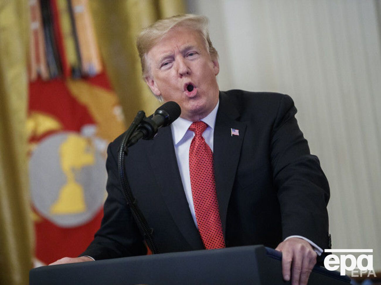 По мнению Трампа, благодаря почтовому соглашению Китай может наполнить рынок США дешевыми товарами