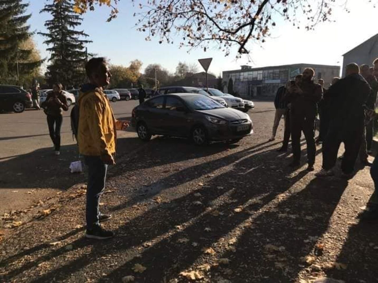 Гнап: Сессия Полтавского областного совета встречает нас титушками и ведром нечистот