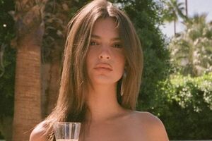 Ратаковські привітала подругу із днем народження танцями в купальнику