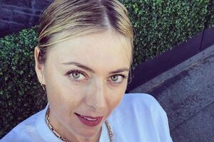 Шарапова отправилась с бойфрендом по британским деревням