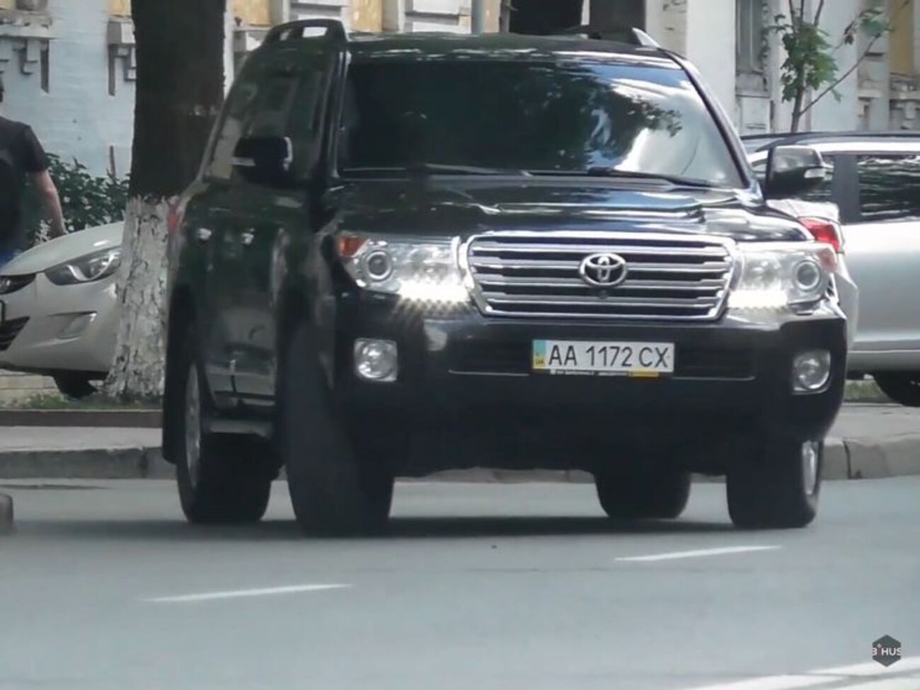 Заступник голови Служби зовнішньої розвідки користується дорогим позашляховиком