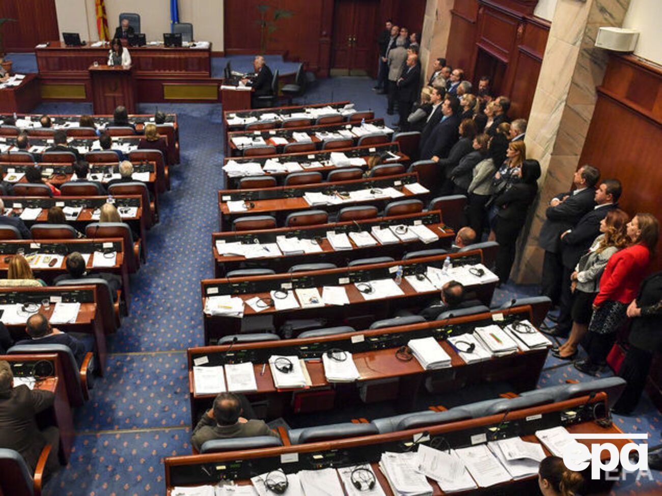 Парламент принял решение 19 октября