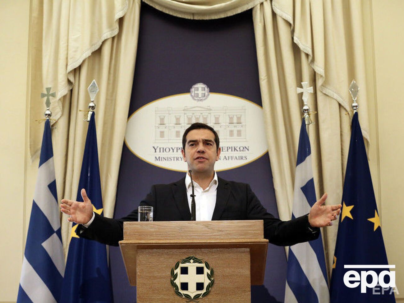 Ципрас приветствовал голосование в парламенте Македонии