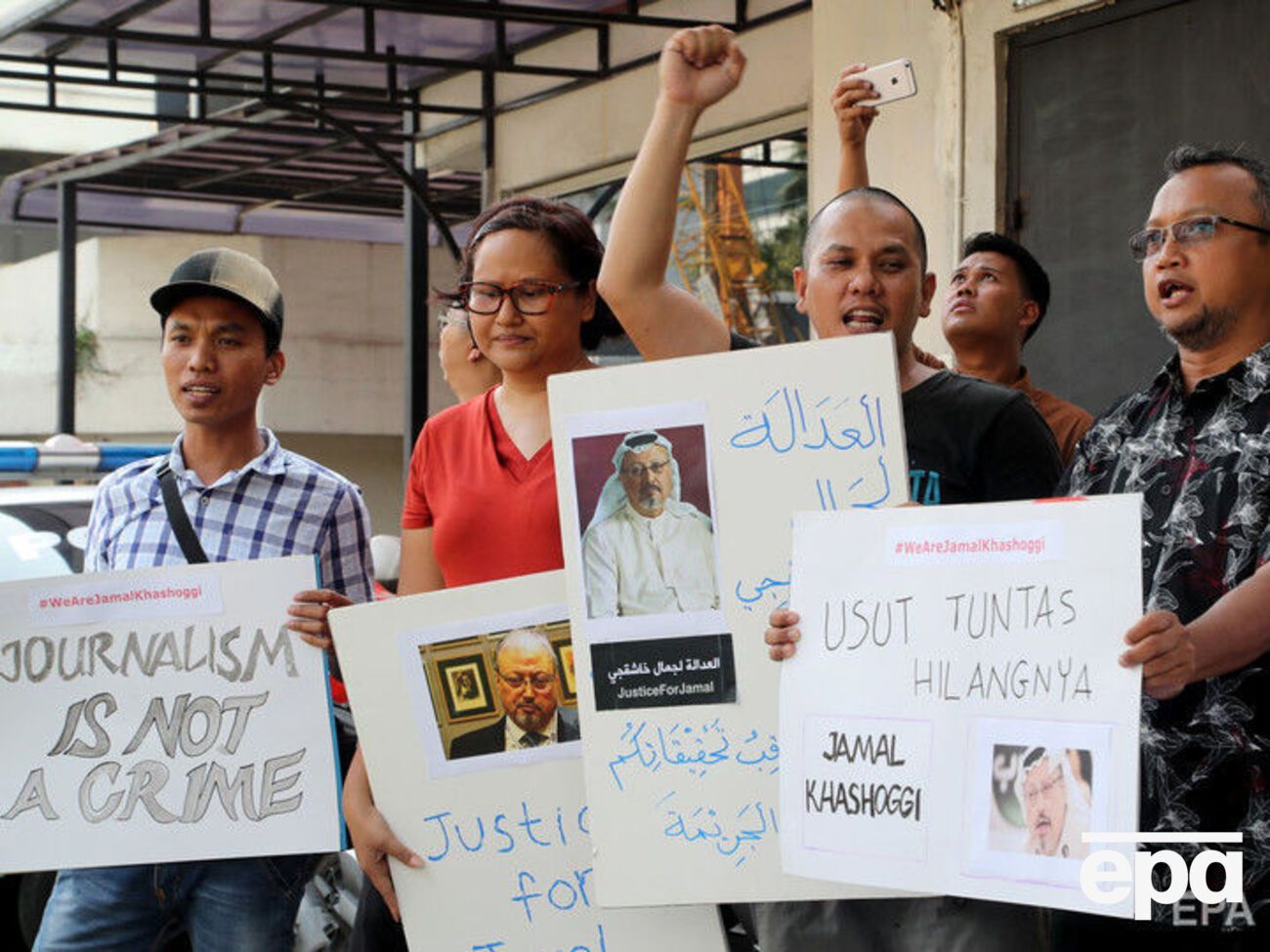 По данным СМИ, убитый Хашогги занимался в том числе расследованием махинаций в социальных сетях